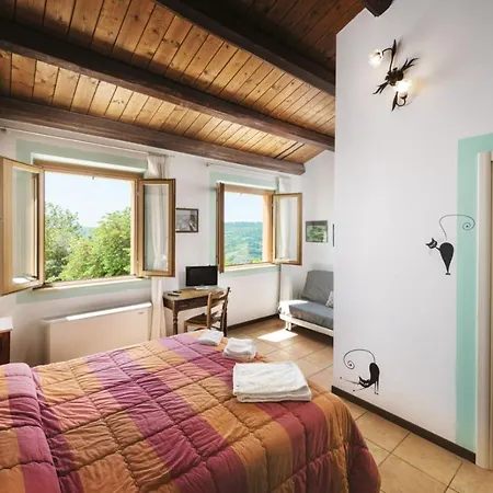 Bed & Breakfast Briciola Di Sole E Ristorante