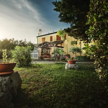 Bed & Breakfast Briciola Di Sole E Ristorante