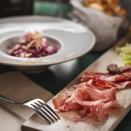 Bed & Breakfast Briciola Di Sole E Ristorante 3*