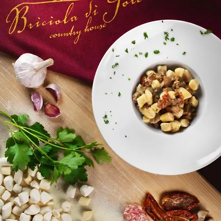 Briciola Di Sole E Ristorante ベッド・アンド・ブレックファスト Borgo