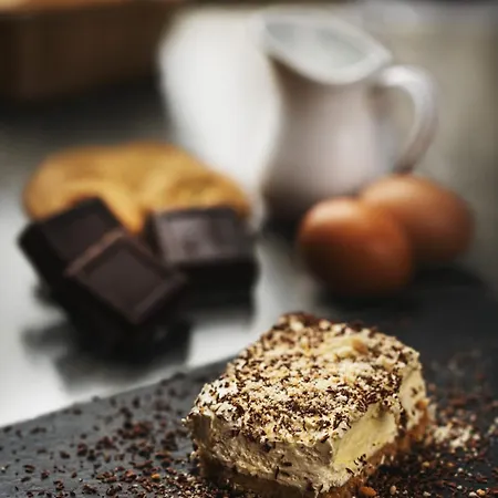 Bed & Breakfast Briciola Di Sole E Ristorante Borgo (Marche)