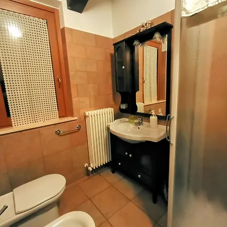 Briciola Di Sole E Ristorante Borgo