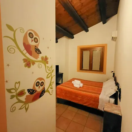 ベッド・アンド・ブレックファスト Briciola Di Sole E Ristorante