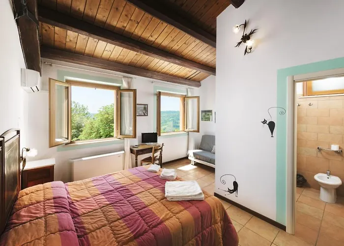 Alojamento de Acomodação e Pequeno-almoço Briciola Di Sole E Ristorante