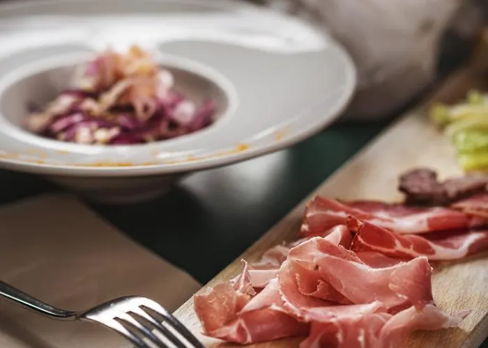 Alojamento de Acomodação e Pequeno-almoço Briciola Di Sole E Ristorante 3*